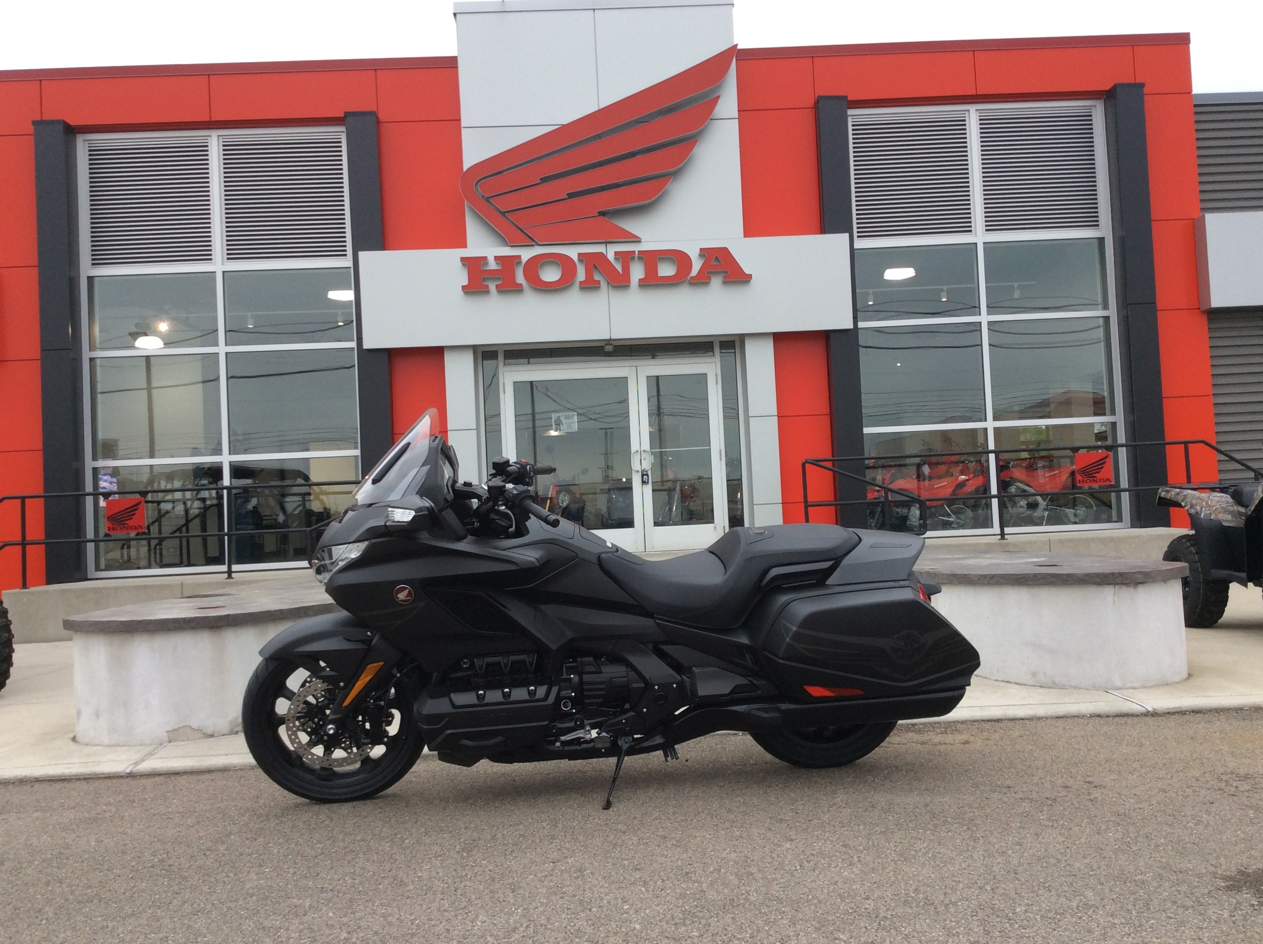 2025 Honda GOLDWING 50TH ANNIVERSARY - Photo 3